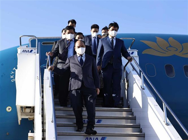 Presidente de Vietnam arriba a Tokio para asistir a funeral de difunto premier japonés Abe Shinzo ảnh 1