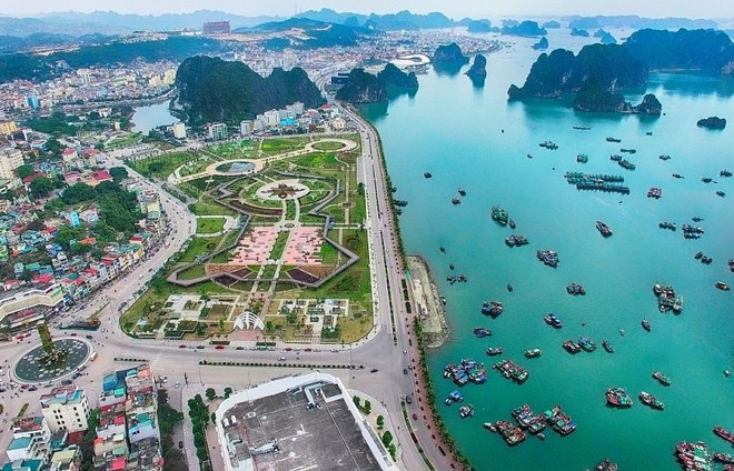 Provincia vietnamita de Quang Ninh desarrolla acuicultura en el mar asociada con ecoturismo ảnh 1 Provincia vietnamita de Quang Ninh desarrolla acuicultura en el mar asociada con ecoturismo ảnh 1