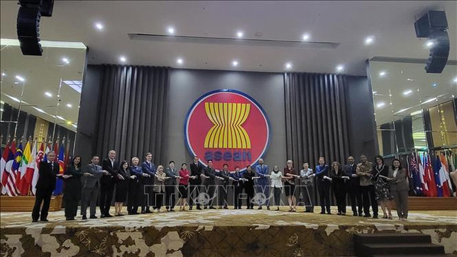 Vietnam asiste a la reunión del grupo de Iniciativa de Integración de ASEAN ảnh 1 Vietnam asiste a la reunión del grupo de Iniciativa de Integración de ASEAN ảnh 1