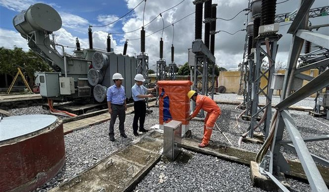 Premier vietnamita insta a centrarse en respuesta urgente al súper tifón Noru ảnh 1 Premier vietnamita insta a centrarse en respuesta urgente al súper tifón Noru ảnh 1