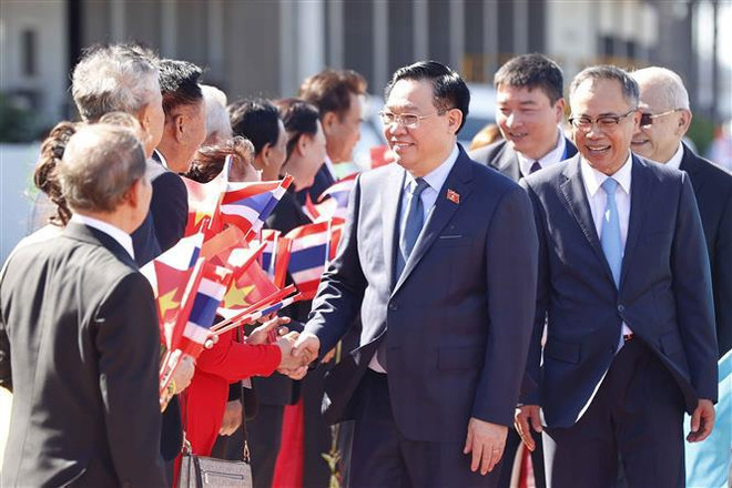 Inicia titular del Parlamento vietnamita visita oficial a Tailandia ảnh 2