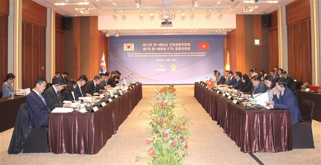 Vietnam y Corea del Sur fortalecen cooperación en comercio, industria y energía ảnh 1