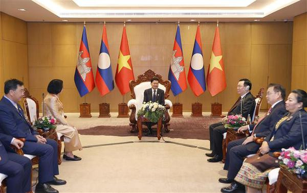 Se inaugura cumbre parlamentaria Camboya-Laos-Vietnam ảnh 3 Se inaugura cumbre parlamentaria Camboya-Laos-Vietnam ảnh 3