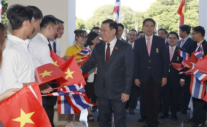 Aprecian mejor período de desarrollo de lazos Vietnam-Tailandia ảnh 1 Aprecian mejor período de desarrollo de lazos Vietnam-Tailandia ảnh 1