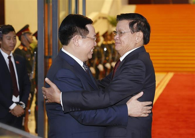 Vietnam y Laos robustecen vínculos de cooperación ảnh 1