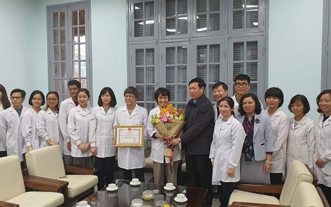 Vietnam honra a grupo investigador por cultivo de nuevo coronavirus ảnh 1 Vietnam honra a grupo investigador por cultivo de nuevo coronavirus ảnh 1