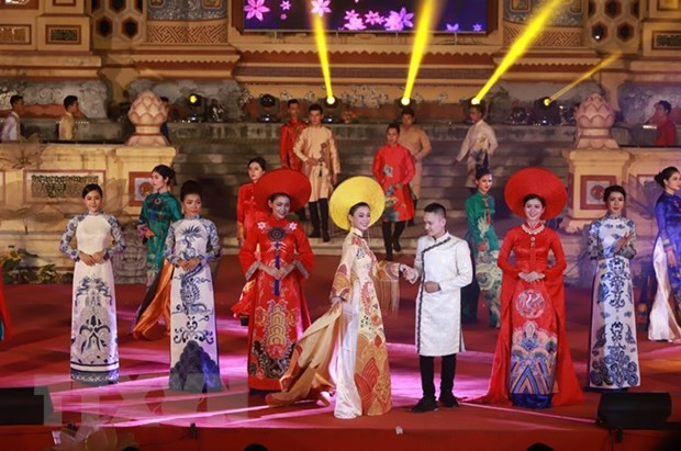 Retrasan en Vietnam Festival de Hue 2020 ảnh 1 Retrasan en Vietnam Festival de Hue 2020 ảnh 1