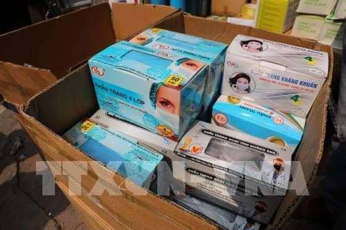 Unen manos vietnamitas en ultramar a lucha contra COVID-19 ảnh 1