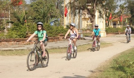 Ciudad vietnamita pone en funcionamiento turismo en bicicletas inteligentes ảnh 1 Ciudad vietnamita pone en funcionamiento turismo en bicicletas inteligentes ảnh 1