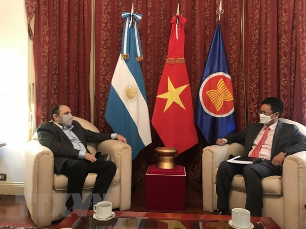 Radio La Voz de Vietnam y Radio Nacional de Argentina profundizan la agenda de cooperación ảnh 1 Radio La Voz de Vietnam y Radio Nacional de Argentina profundizan la agenda de cooperación ảnh 1