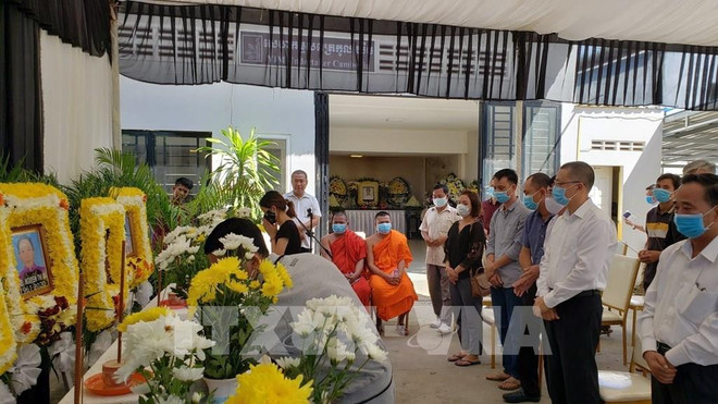 Víctimas vietnamitas del accidente de tránsito en Camboya regresan a la Patria ảnh 1 Víctimas vietnamitas del accidente de tránsito en Camboya regresan a la Patria ảnh 1