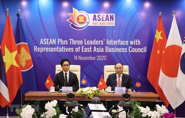Dialogan líderes de ASEAN +3 con representantes del Consejo Empresarial de Asia Oriental ảnh 1 Dialogan líderes de ASEAN +3 con representantes del Consejo Empresarial de Asia Oriental ảnh 1