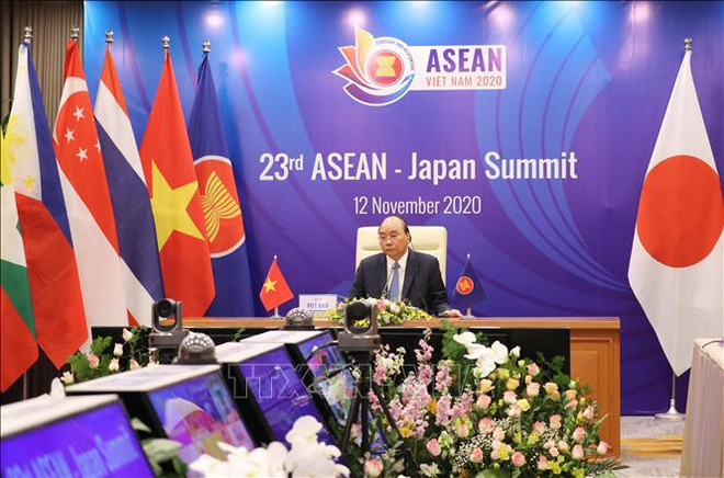 Efectúan XXIII Cumbre ASEAN-Japón ảnh 1 Efectúan XXIII Cumbre ASEAN-Japón ảnh 1