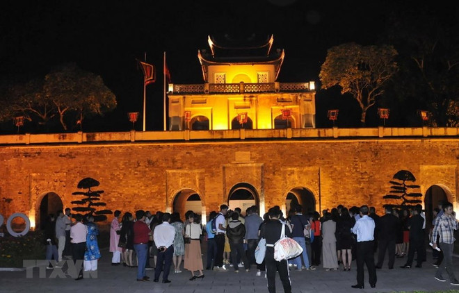 Numerosas actividades por 10 aniversario del reconocimiento de Ciudadela de Thang Long como Patrimonio Cultural de la Humanidad ảnh 1 Numerosas actividades por 10 aniversario del reconocimiento de Ciudadela de Thang Long como Patrimonio Cultural de la Humanidad ảnh 1