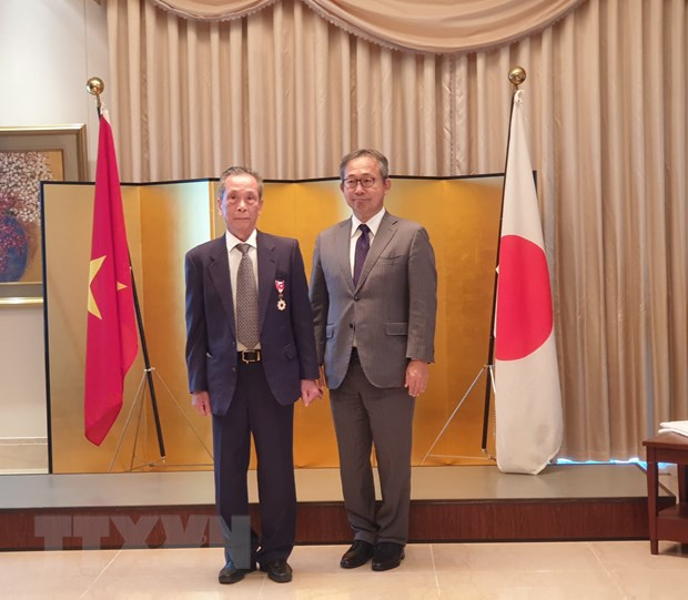 Profesor vietnamita recibe la Orden del Sol Naciente de Japón ảnh 1 Profesor vietnamita recibe la Orden del Sol Naciente de Japón ảnh 1