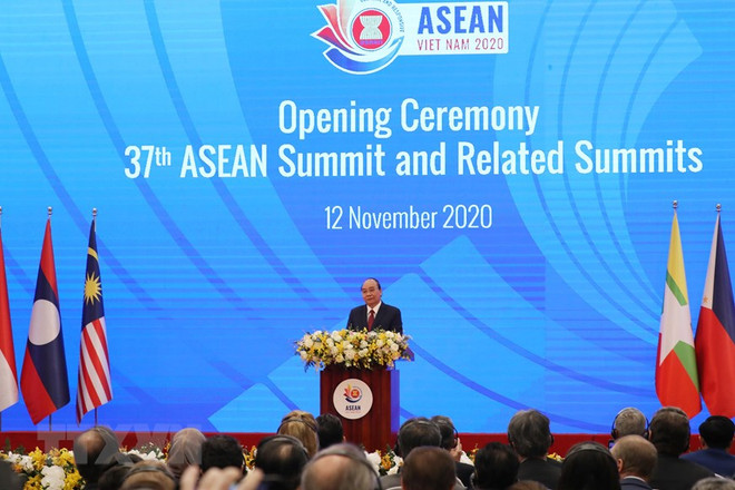 Vicepremier tailandés valora papel de liderazgo de Vietnam en ASEAN ảnh 1