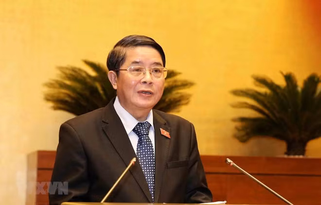 Debaten legisladores vietnamitas sobre ajustes de la inversión pública ảnh 1