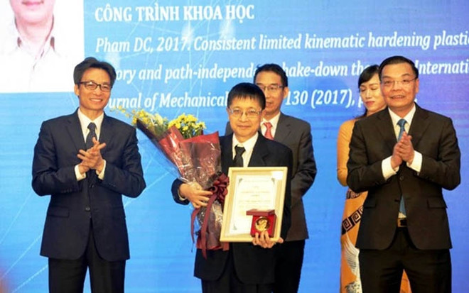 Entregan en Vietnam premios a científicos destacados ảnh 1 Entregan en Vietnam premios a científicos destacados ảnh 1