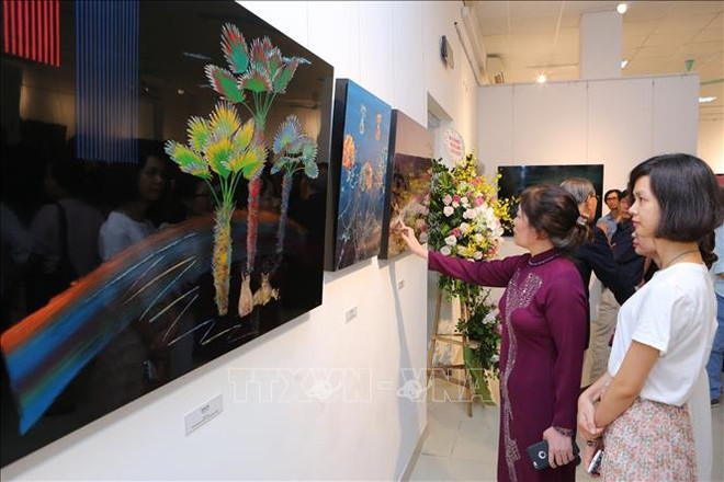 Presentan artistas de Corea del Sur en Vietnam obras tradicionales de laca ảnh 1 Presentan artistas de Corea del Sur en Vietnam obras tradicionales de laca ảnh 1
