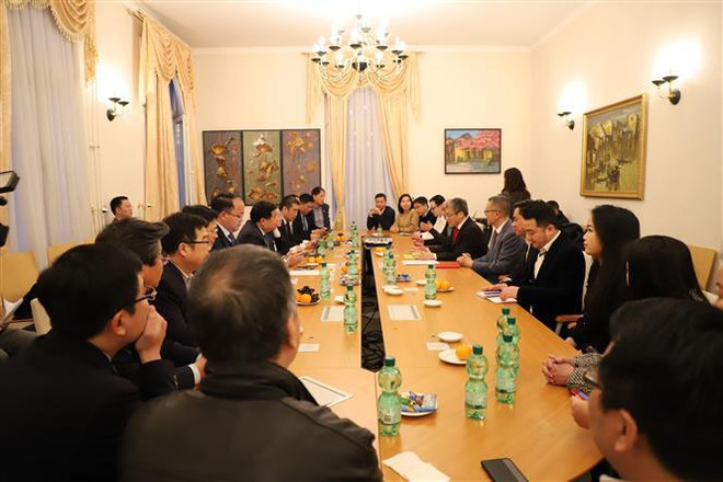 Vietnam busca oportunidad de cooperación en tecnología en Alemania ảnh 1 Vietnam busca oportunidad de cooperación en tecnología en Alemania ảnh 1