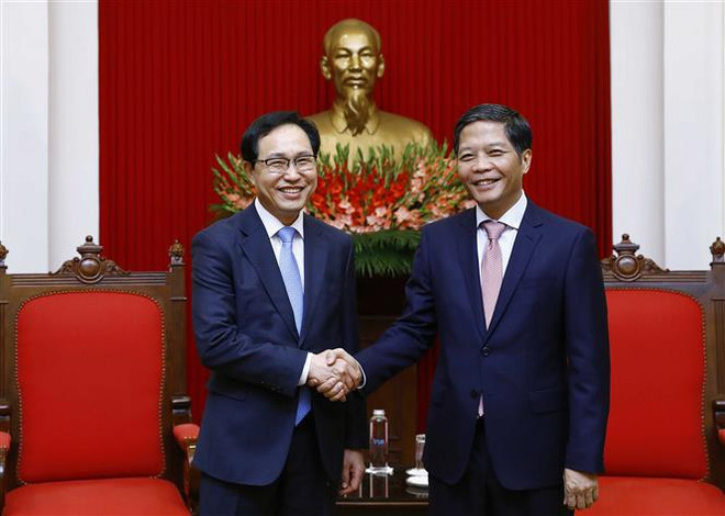 Recibe dirigente partidista a director general de Samsung Vietnam ảnh 1 Recibe dirigente partidista a director general de Samsung Vietnam ảnh 1