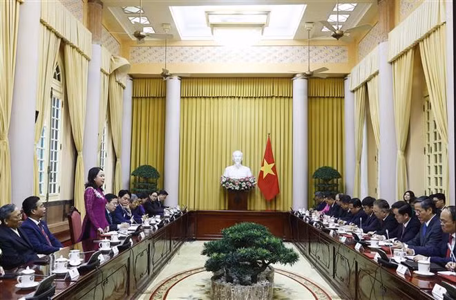 Designan a 15 nuevos embajadores vietnamitas para mandato 2023-2026 ảnh 2