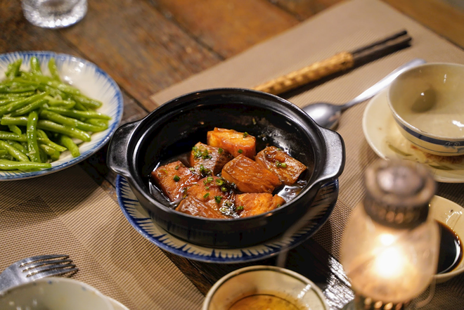 Pescado cocinado a fuego lento de Vietnam, uno de los platos más deliciosos del mundo ảnh 1 Pescado cocinado a fuego lento de Vietnam, uno de los platos más deliciosos del mundo ảnh 1