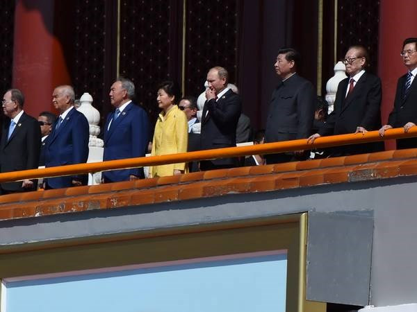 Presidente asiste a ceremonia del triunfo sobre fascismo en China ảnh 1 Presidente asiste a ceremonia del triunfo sobre fascismo en China ảnh 1