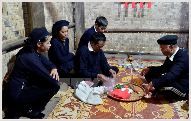 Peculiar tradición de boda del grupo minoritario San Chay en Vietnam ảnh 2 Peculiar tradición de boda del grupo minoritario San Chay en Vietnam ảnh 2