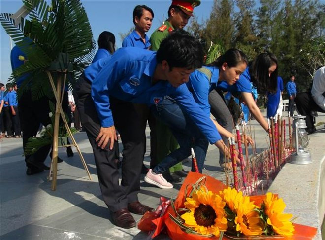 Recuerdan a combatientes vietnamitas caídos de Gac Ma hace 30 años ảnh 1 Recuerdan a combatientes vietnamitas caídos de Gac Ma hace 30 años ảnh 1