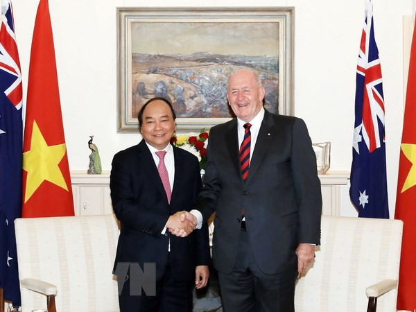 Premier vietnamita dialoga con Gobernador General de Australia ảnh 1 Premier vietnamita dialoga con Gobernador General de Australia ảnh 1