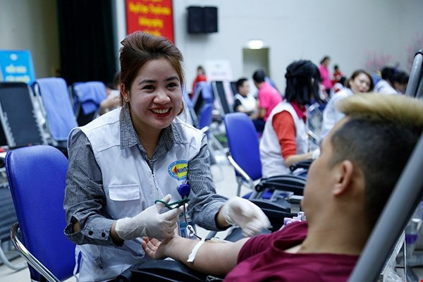 Inauguran en Hanoi movimiento anual de donación voluntaria de sangre ảnh 1 Inauguran en Hanoi movimiento anual de donación voluntaria de sangre ảnh 1