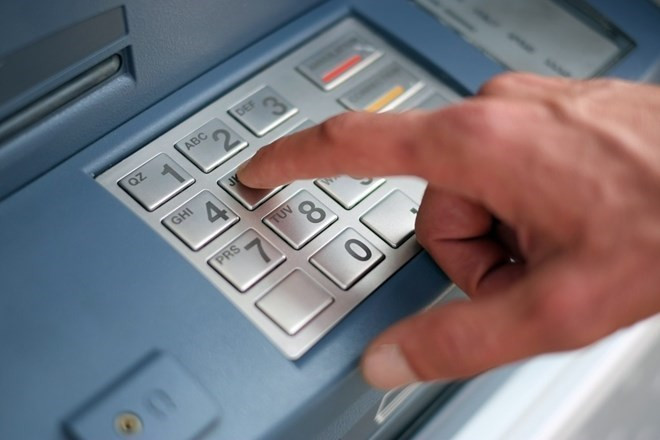 Condenan a tres ciudadanos chinos por usar tarjetas ATM falsas ảnh 1
