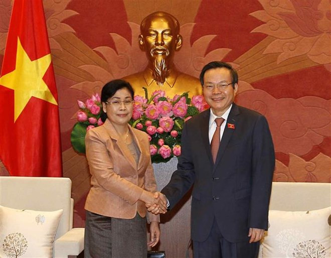 Vicepresidente del Parlamento de Vietnam recibe a jefa de Auditoría Estatal de Laos ảnh 1 Vicepresidente del Parlamento de Vietnam recibe a jefa de Auditoría Estatal de Laos ảnh 1