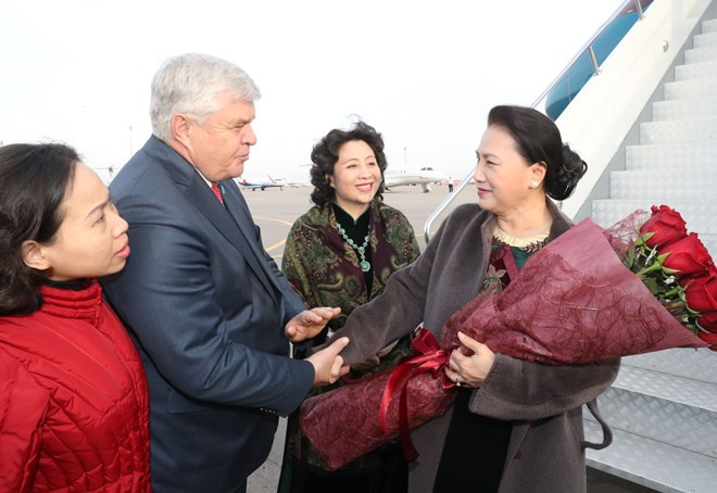 Presidenta del Parlamento vietnamita inicia visita oficial a Kazajstán ảnh 1 Presidenta del Parlamento vietnamita inicia visita oficial a Kazajstán ảnh 1