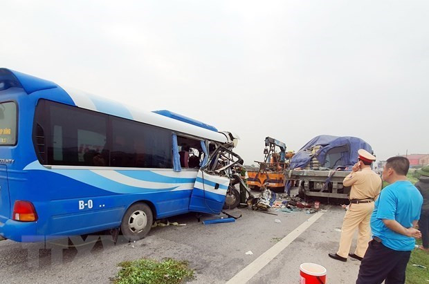 Disminuye cifra de accidentes de tránsito en Vietnam en seis meses ảnh 1 Disminuye cifra de accidentes de tránsito en Vietnam en seis meses ảnh 1