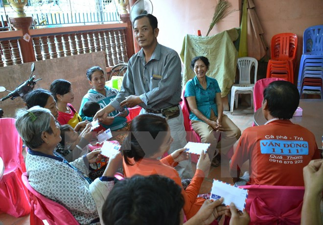 Respaldan a vietnamitas en Camboya afectados por desastres naturales ảnh 1