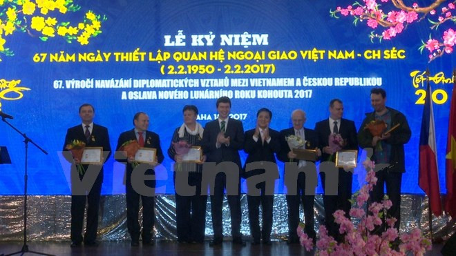 Conmemoran establecimiento de lazos Vietnam-República Checa ảnh 1 Conmemoran establecimiento de lazos Vietnam-República Checa ảnh 1