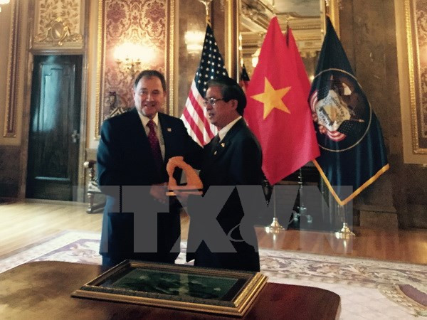Promueve Vietnam cooperación con el estado norteamericano de Utah ảnh 1 Promueve Vietnam cooperación con el estado norteamericano de Utah ảnh 1