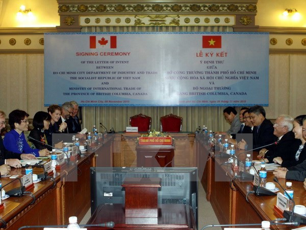 Localidades vietnamita y canadiense forjan cooperación comercial ảnh 1 Localidades vietnamita y canadiense forjan cooperación comercial ảnh 1