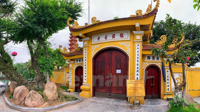 [Foto] Cierran icónicos sitios turísticos de Hanoi por COVID-19 ảnh 6