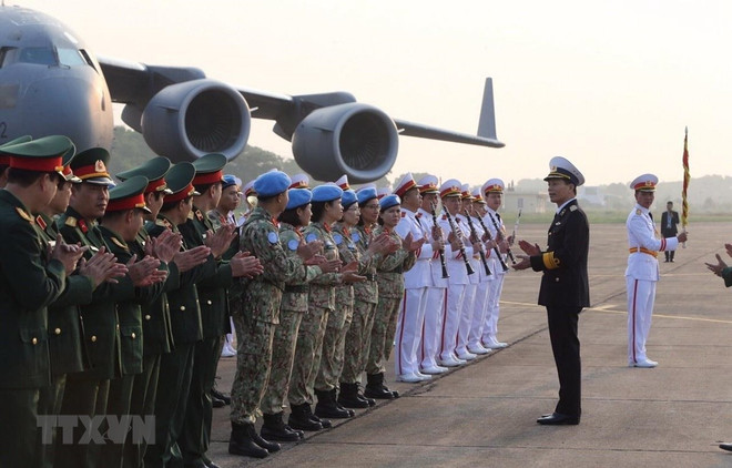 Parten oficiales vietnamitas hacia Sudán del Sur para operación de mantenimiento de la paz de ONU ảnh 1 Parten oficiales vietnamitas hacia Sudán del Sur para operación de mantenimiento de la paz de ONU ảnh 1