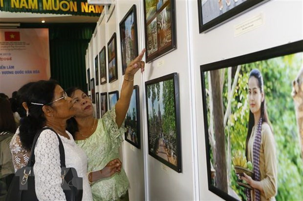 Inauguran en Vietnam exposición sobre cultura camboyana ảnh 1