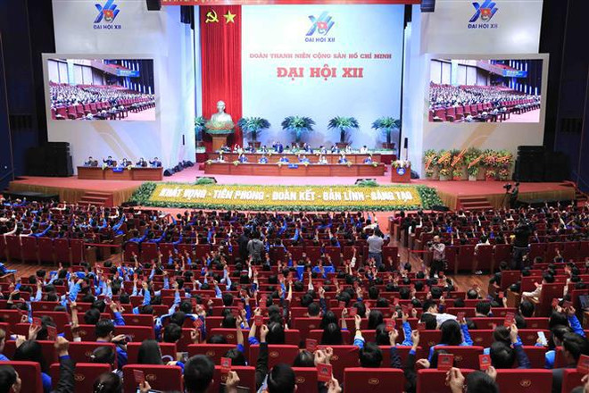 Dirigente de San Petersburgo felicita al Congreso de la Unión Juvenil de Vietnam ảnh 1 Dirigente de San Petersburgo felicita al Congreso de la Unión Juvenil de Vietnam ảnh 1