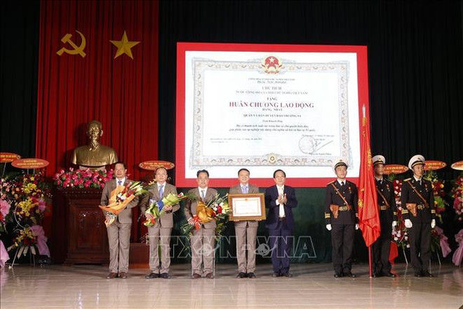 Distrito insular de Truong Sa celebra el aniversario 40 de su establecimiento ảnh 1 Distrito insular de Truong Sa celebra el aniversario 40 de su establecimiento ảnh 1