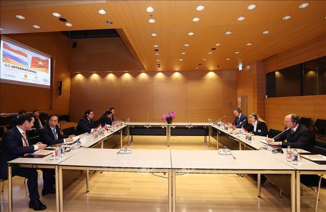 Vietnam crea entorno favorable, seguro y transparente para inversores extranjeros ảnh 1 Vietnam crea entorno favorable, seguro y transparente para inversores extranjeros ảnh 1
