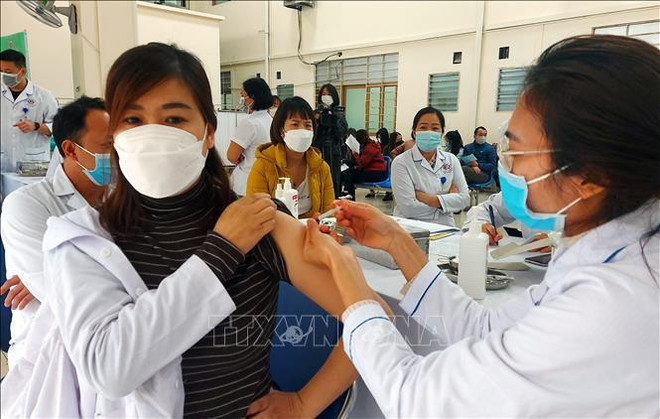 Vietnam registra 366 nuevos casos de COVID-19 ảnh 1 Vietnam registra 366 nuevos casos de COVID-19 ảnh 1
