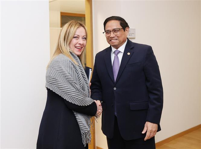 Premier vietnamita se reúne con dirigentes de países y socios europeos ảnh 2 Premier vietnamita se reúne con dirigentes de países y socios europeos ảnh 2