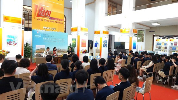 Cultivan en Vietnam gusto por la lectura mediante diversos medios ảnh 1 Cultivan en Vietnam gusto por la lectura mediante diversos medios ảnh 1