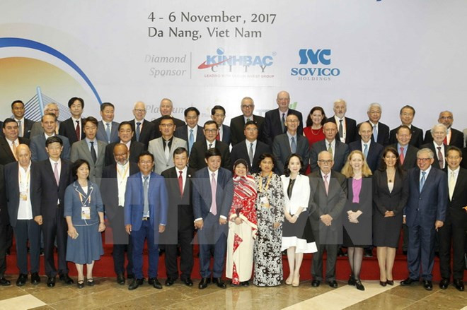 Vietnam acoge cumbre del APEC en medio de desafíos mundiales, afirma experto camboyano ảnh 1 Vietnam acoge cumbre del APEC en medio de desafíos mundiales, afirma experto camboyano ảnh 1